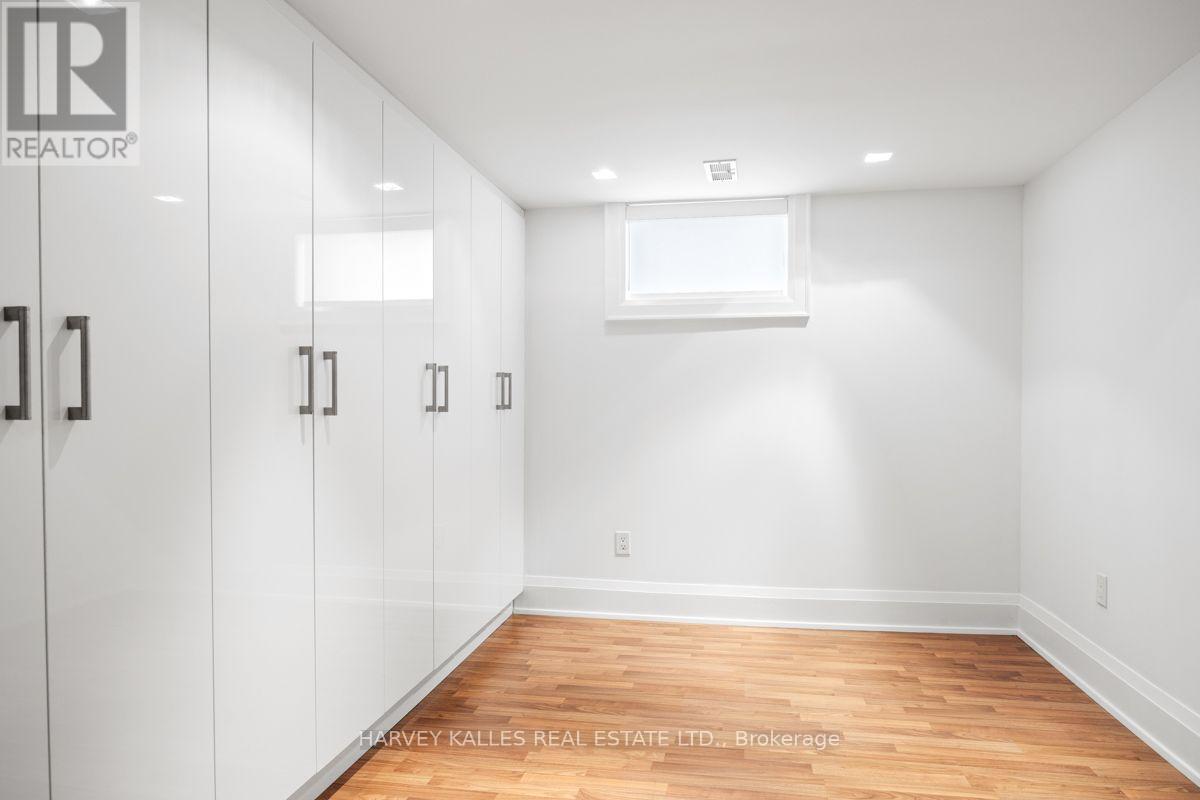 562 BEDFORD PARK AVENUE - 33