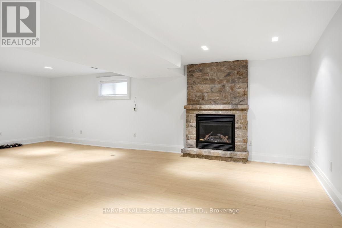 562 BEDFORD PARK AVENUE - 36