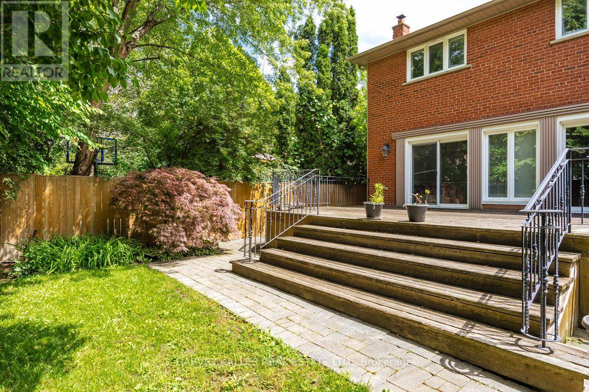 562 BEDFORD PARK AVENUE - 40