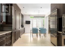 Mud room - 562 Bedford Park Avenue, Toronto, ON M5M1K3 Photo 9