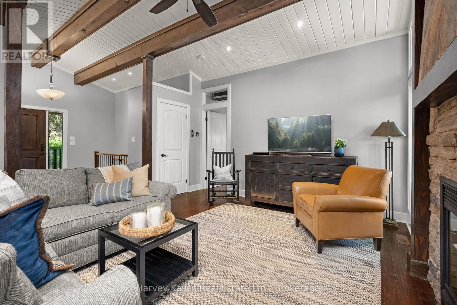 1075 HALLETT ROAD - 18