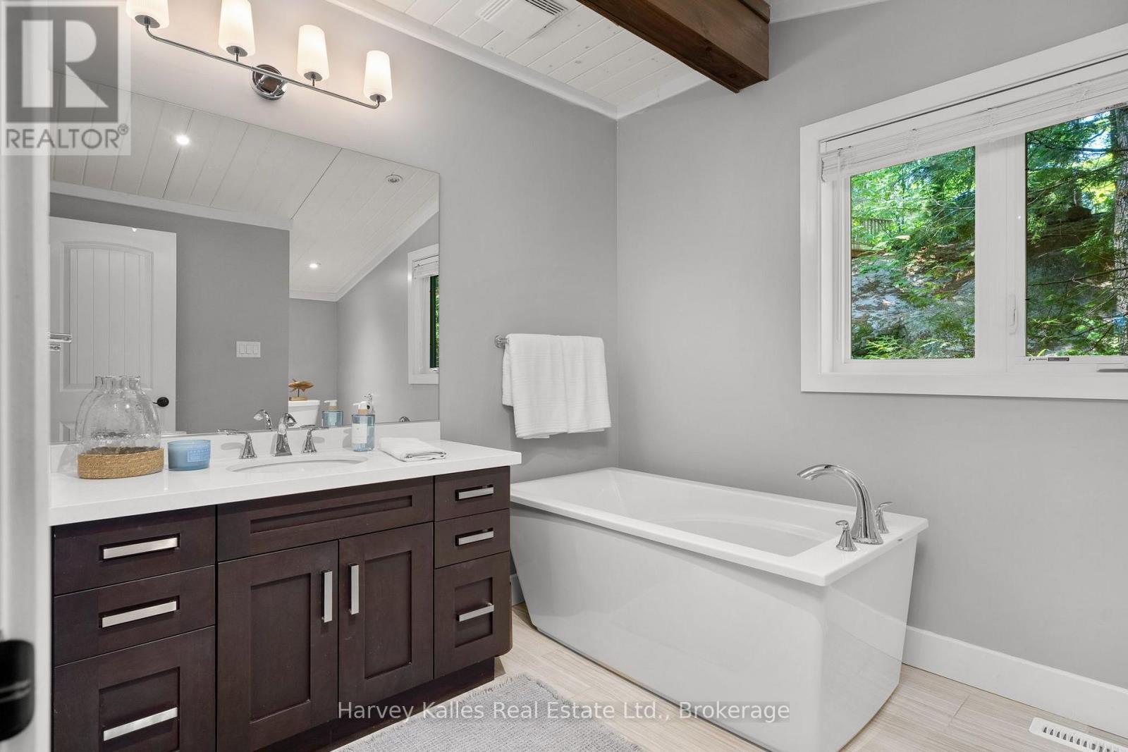 1075 HALLETT ROAD - 23