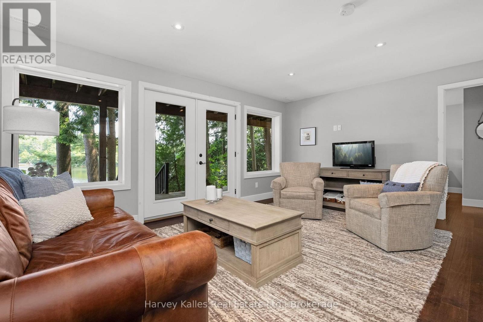 1075 HALLETT ROAD - 26