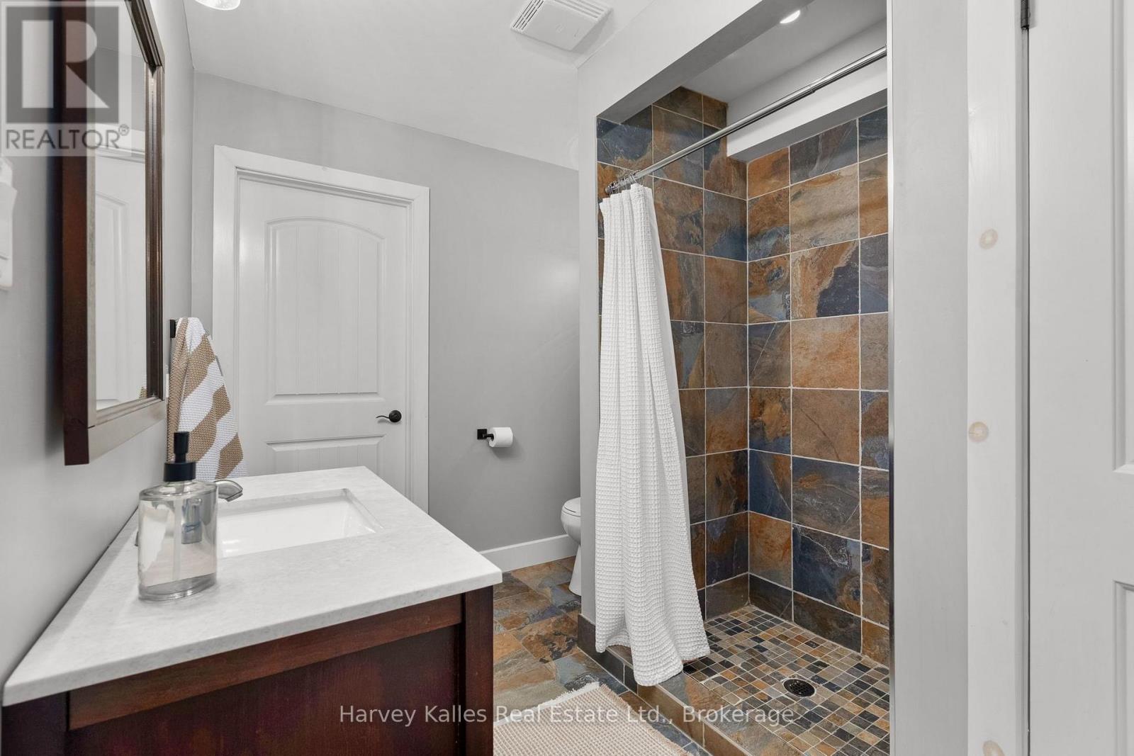 1075 HALLETT ROAD - 32
