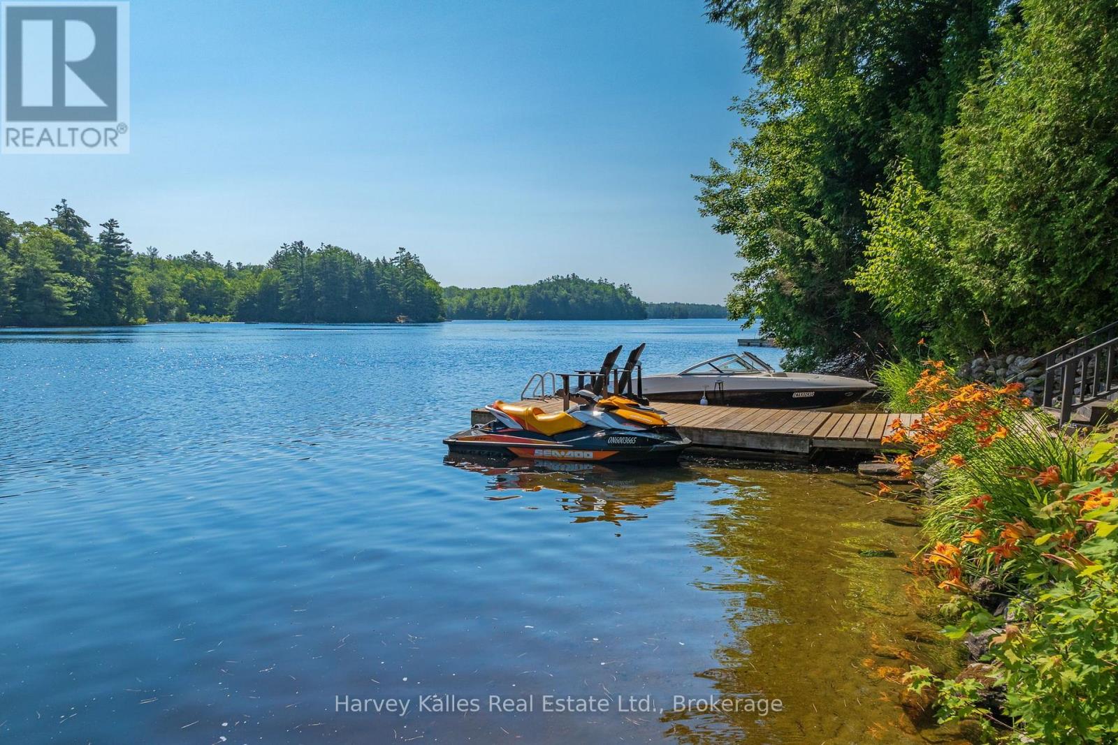 1075 HALLETT ROAD - 44