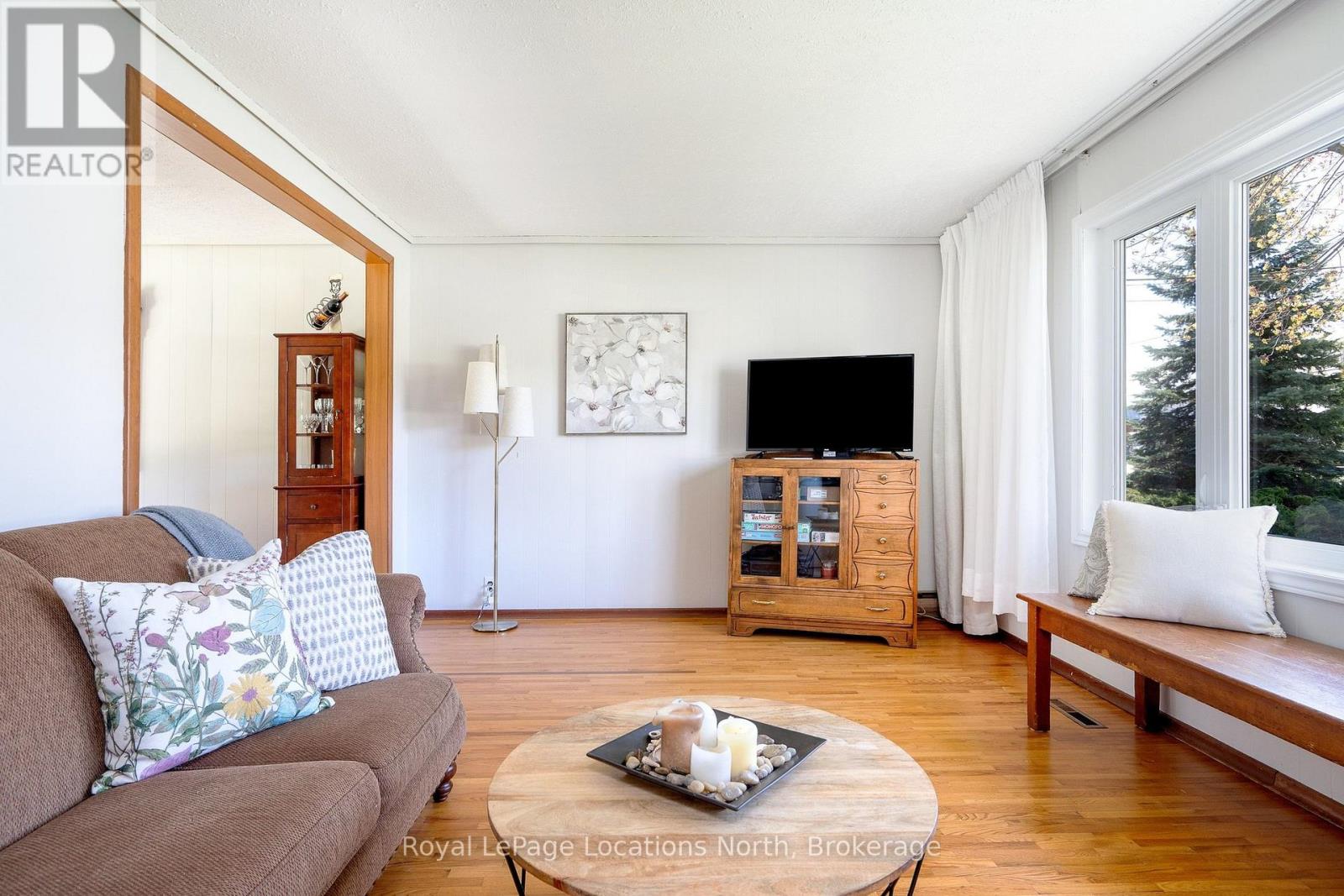 32 ARTHUR STREET W - 6