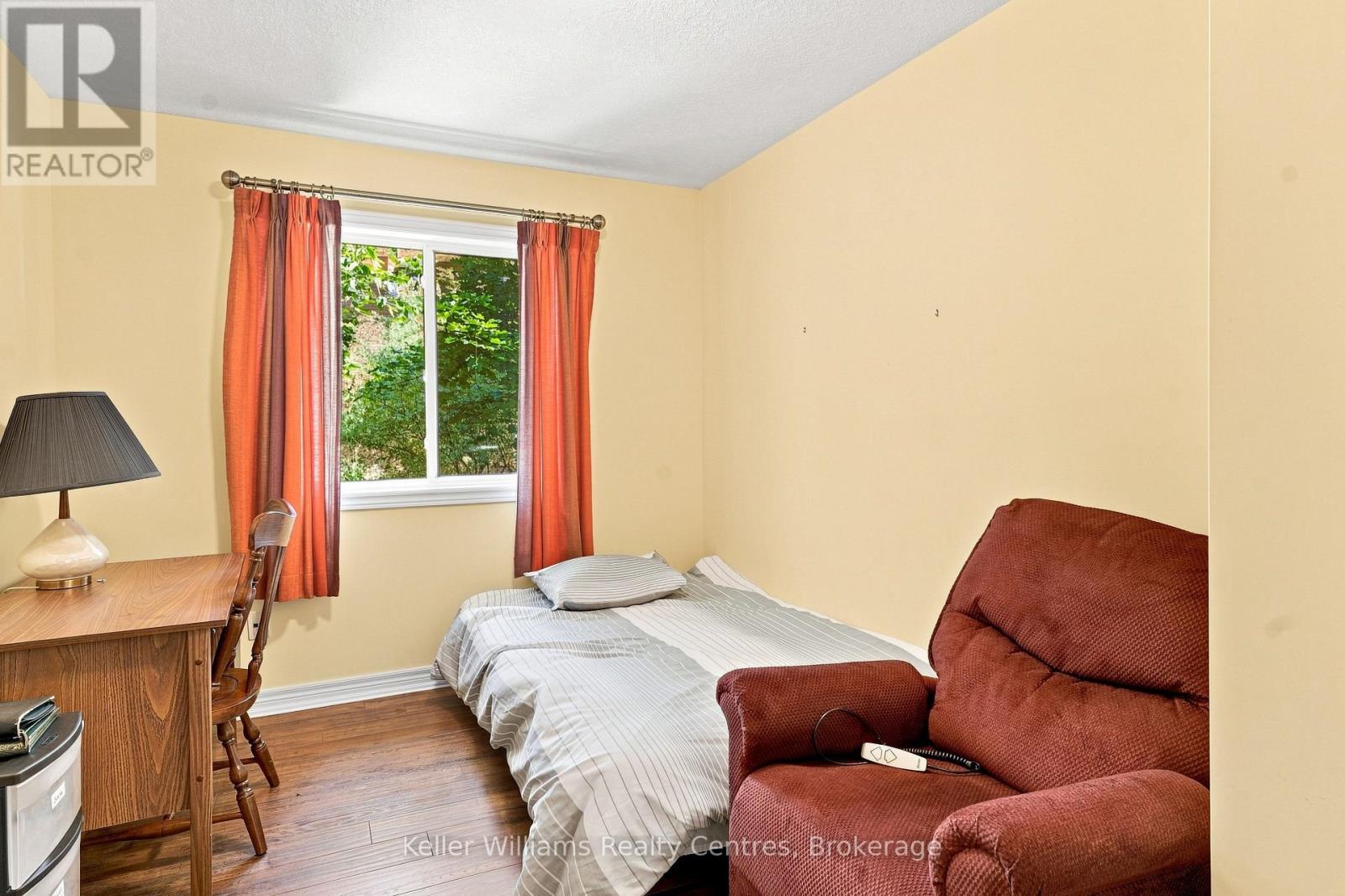 152 KINCARDINE STREET N - 14