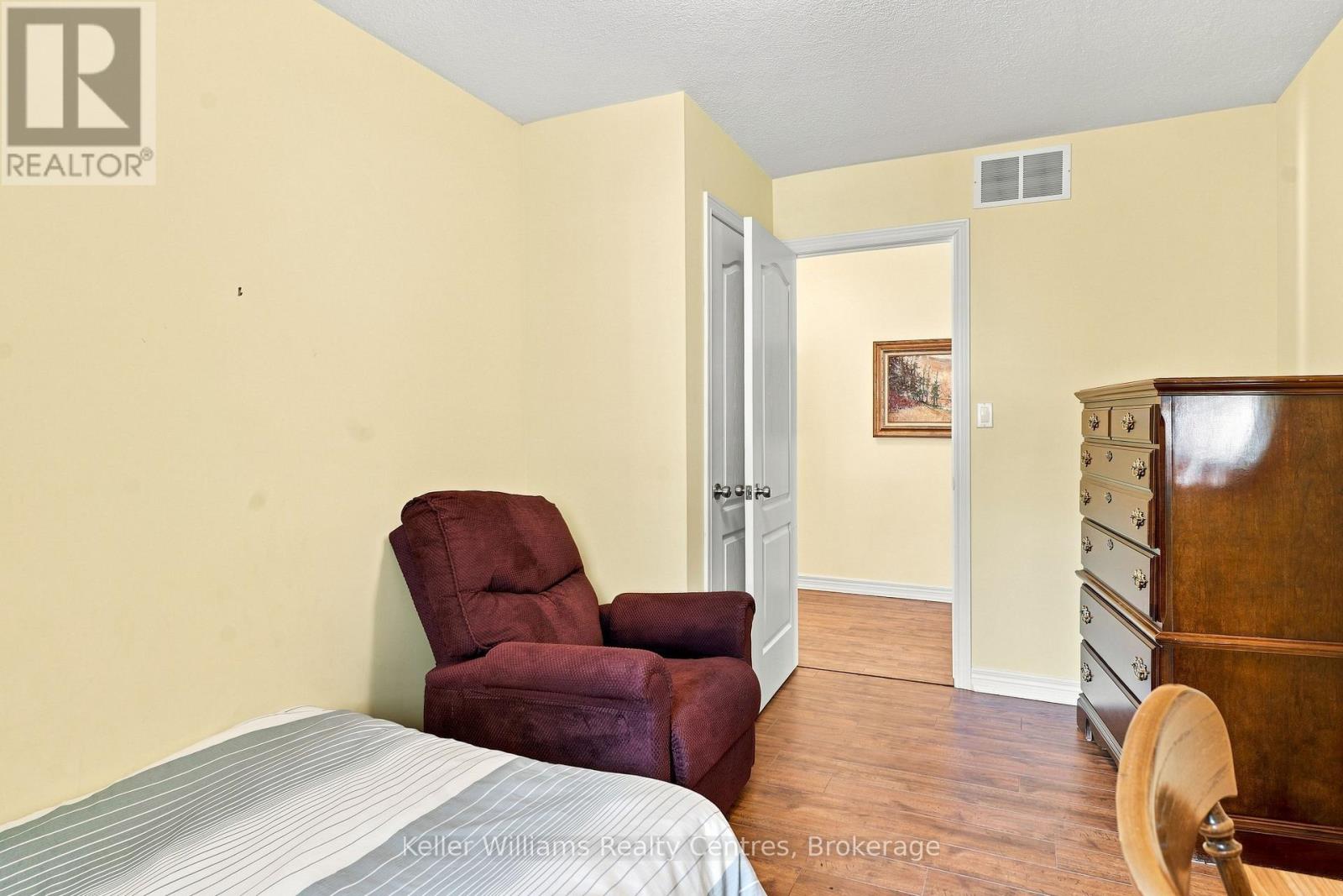 152 KINCARDINE STREET N - 15