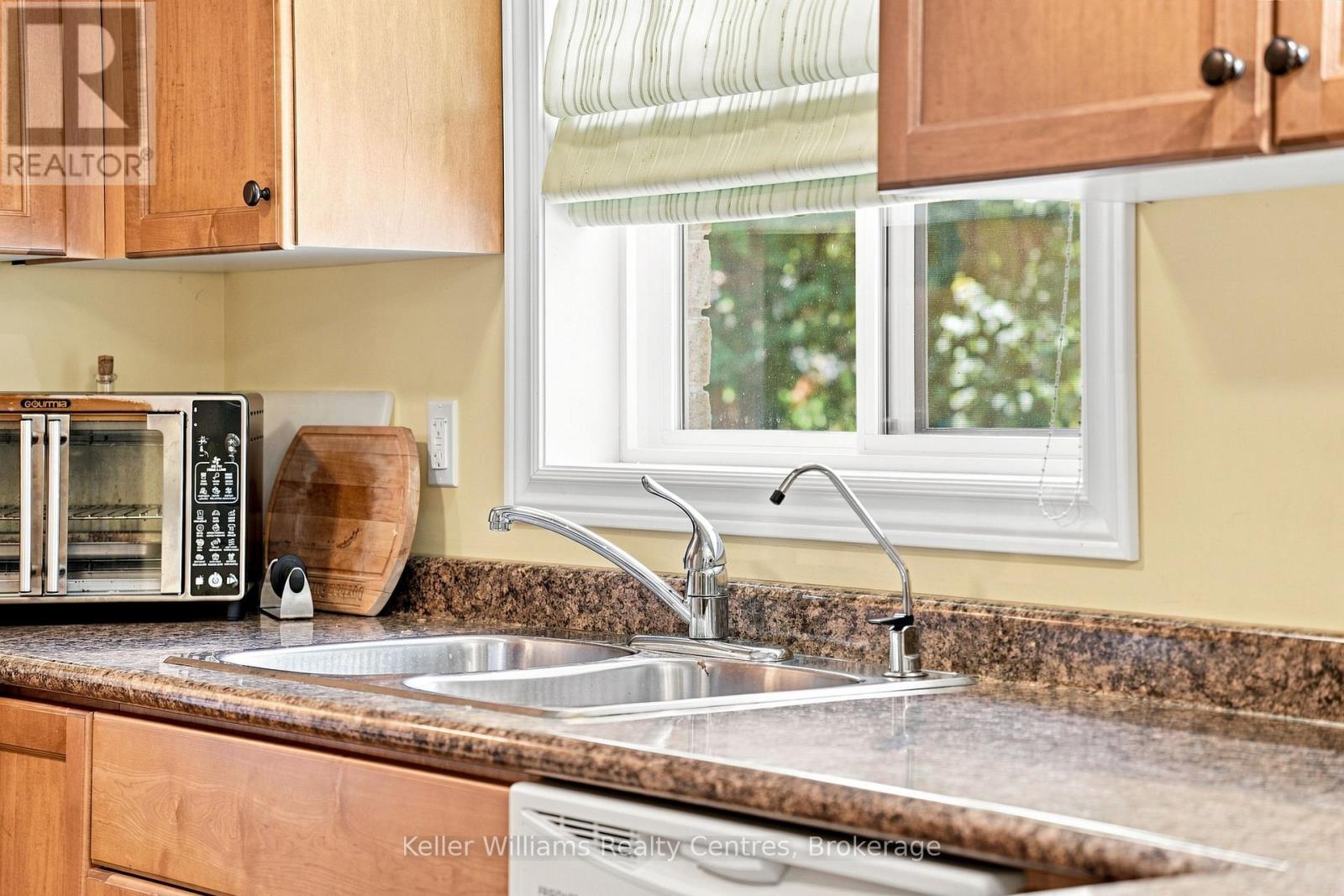 152 KINCARDINE STREET N - 22