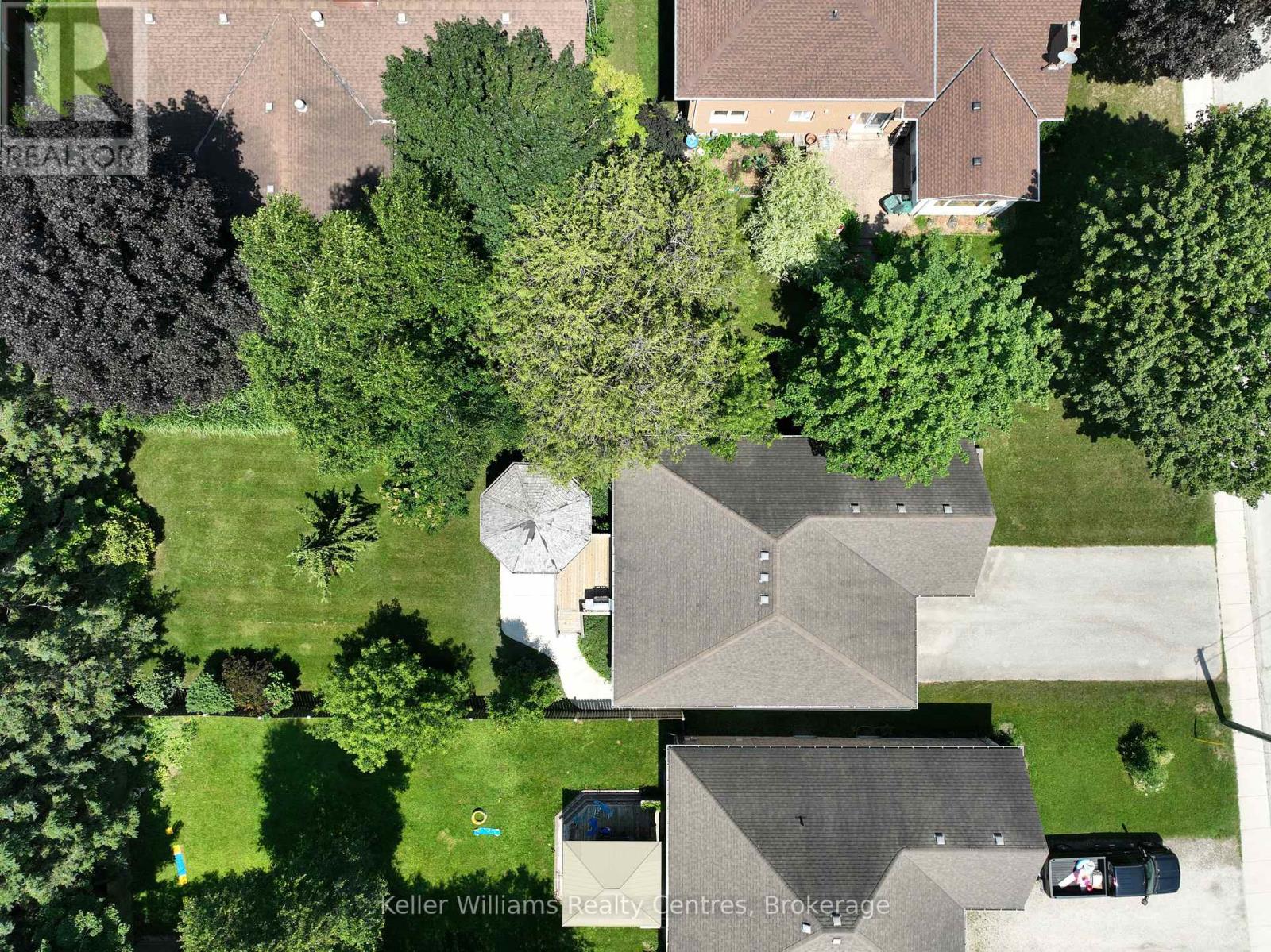 152 KINCARDINE STREET N - 3