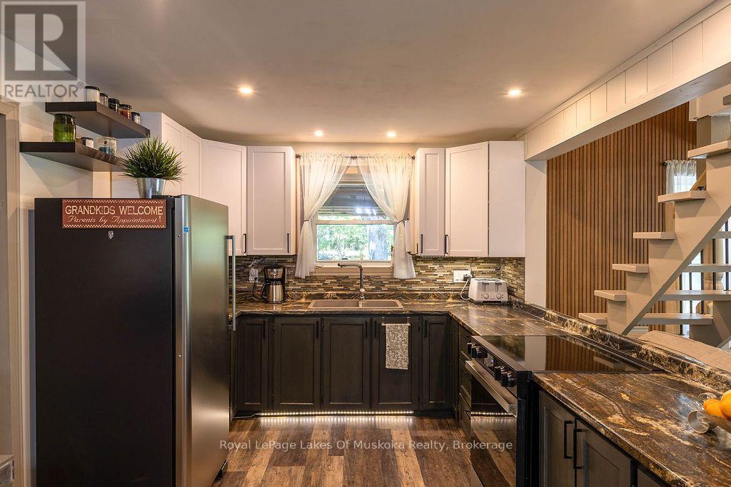 1075 LEONARD LAKE 2 ROAD - 10