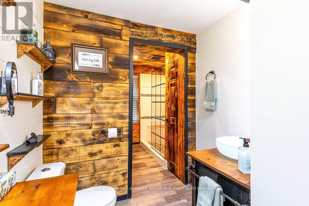 1075 LEONARD LAKE 2 ROAD - 13