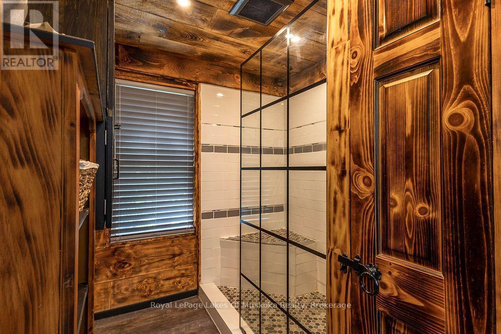 1075 LEONARD LAKE 2 ROAD - 14