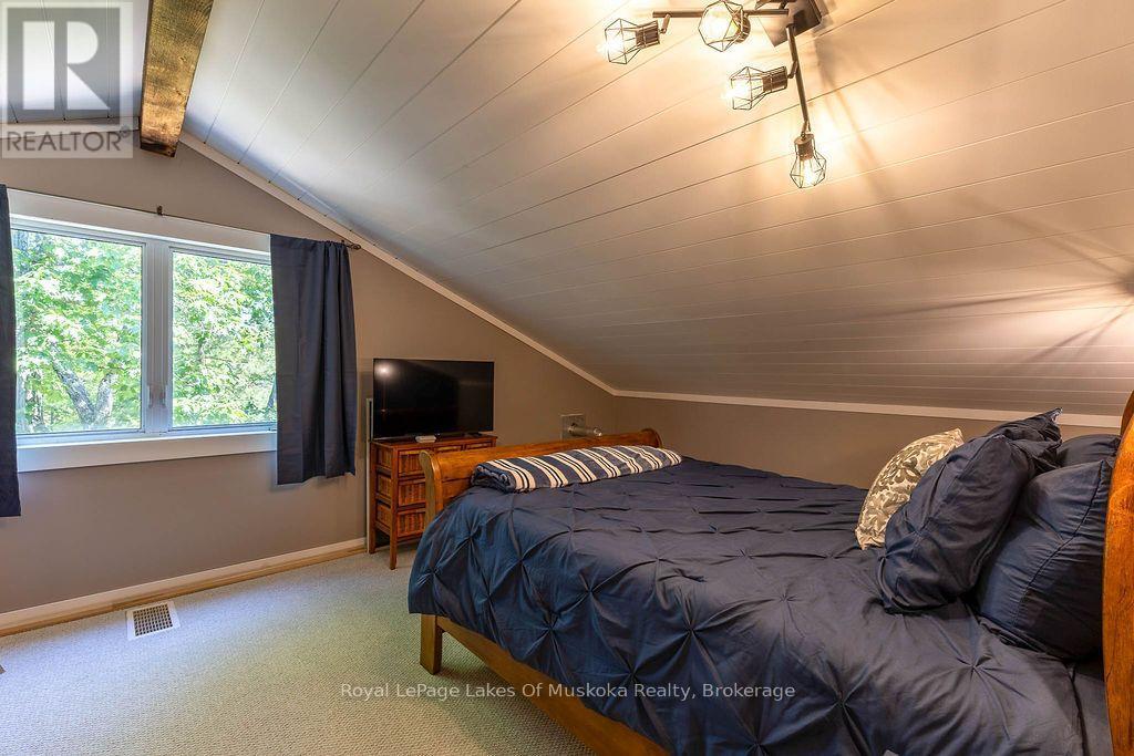 1075 LEONARD LAKE 2 ROAD - 17