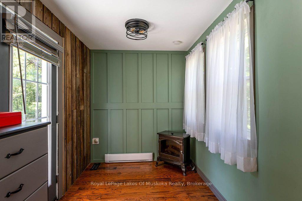 1075 LEONARD LAKE 2 ROAD - 25