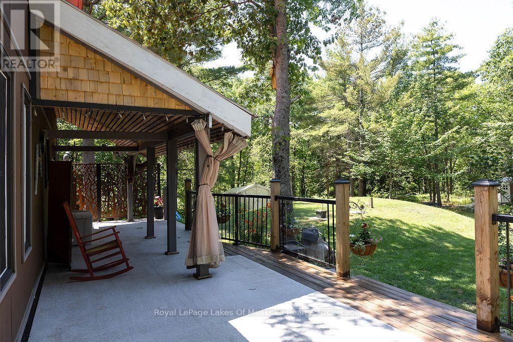 1075 LEONARD LAKE 2 ROAD - 32