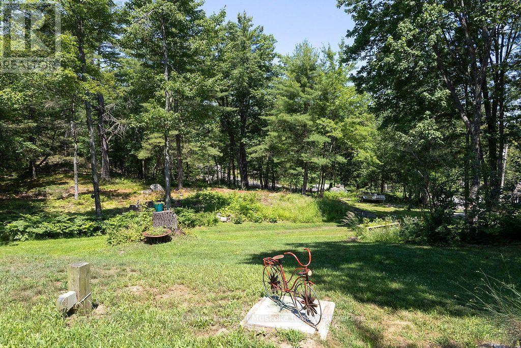 1075 LEONARD LAKE 2 ROAD - 34
