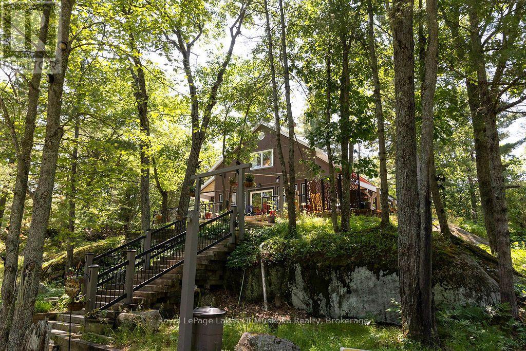 1075 LEONARD LAKE 2 ROAD - 39
