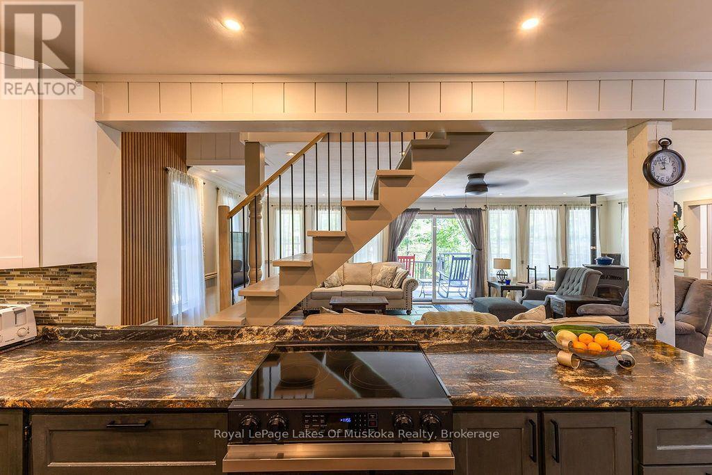 1075 LEONARD LAKE 2 ROAD - 8