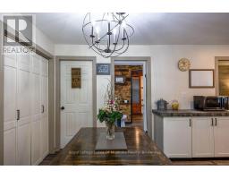 Foyer - 1075 Leonard Lake 2 Road, Muskoka Lakes), ON P1L0M5 Photo 7