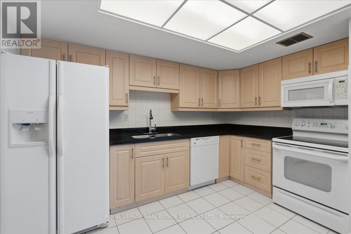 #2205 2330 BRIDLETOWNE CIRCLE - 11