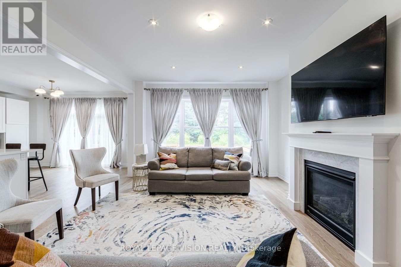 33 BREMNER STREET - 11