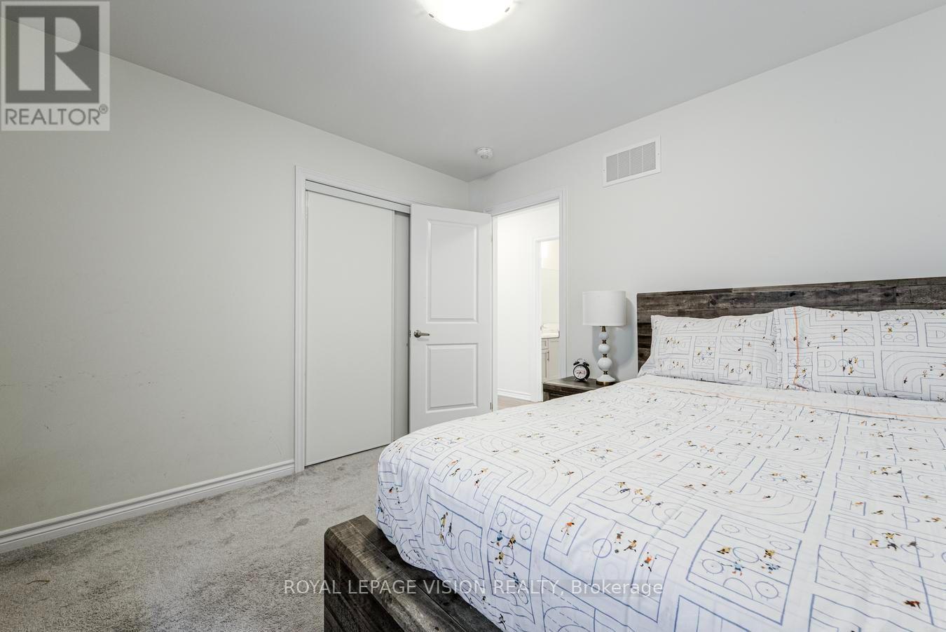 33 BREMNER STREET - 31