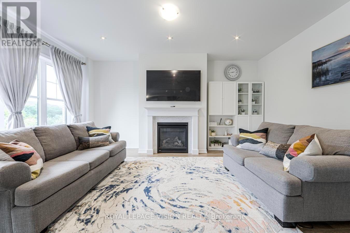 33 BREMNER STREET - 8