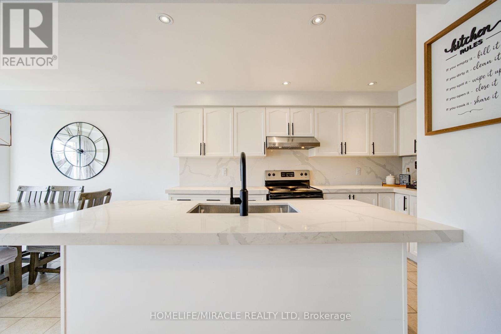 57 KERSEY CRESCENT - 12