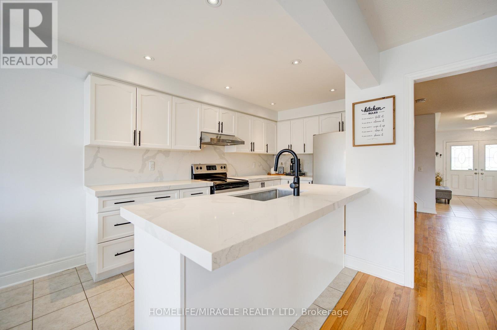 57 KERSEY CRESCENT - 14