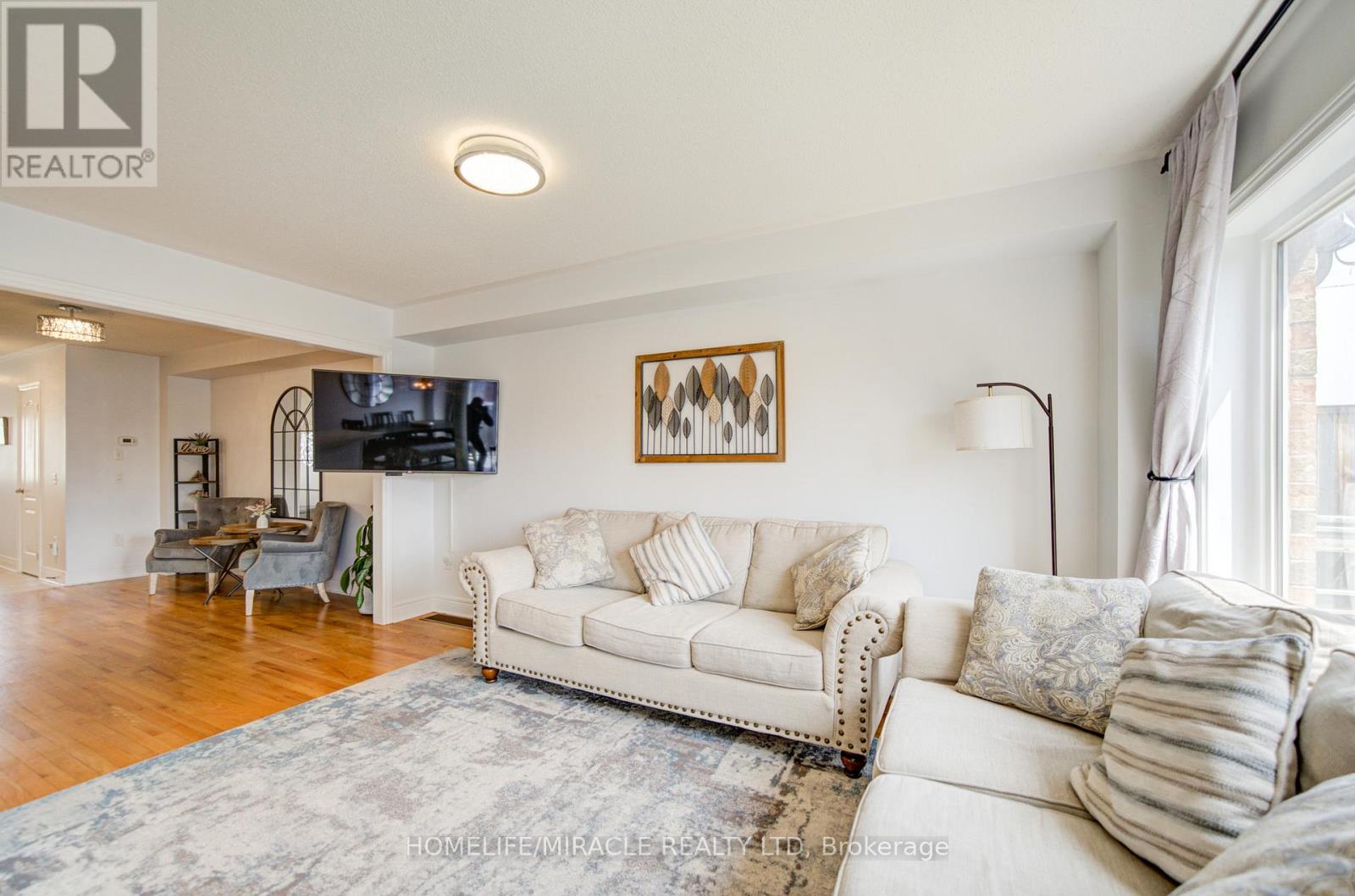 57 KERSEY CRESCENT - 17