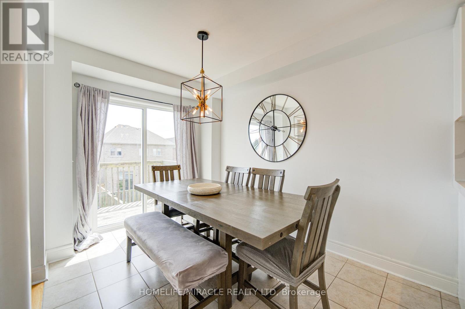 57 KERSEY CRESCENT - 19