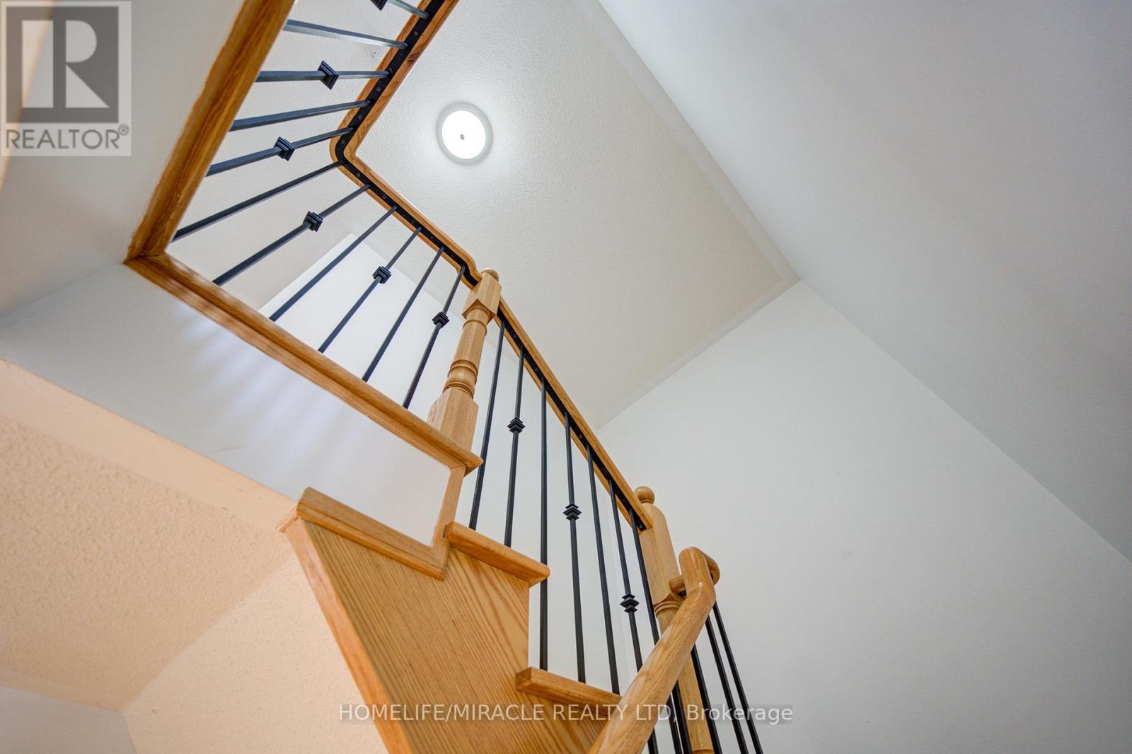 57 KERSEY CRESCENT - 23