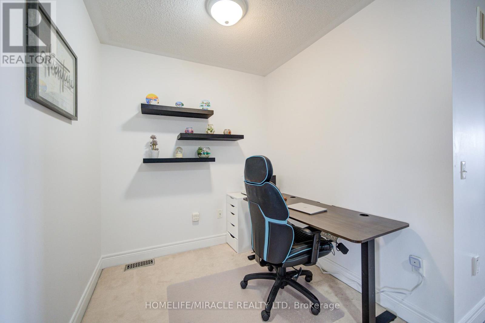 57 KERSEY CRESCENT - 26