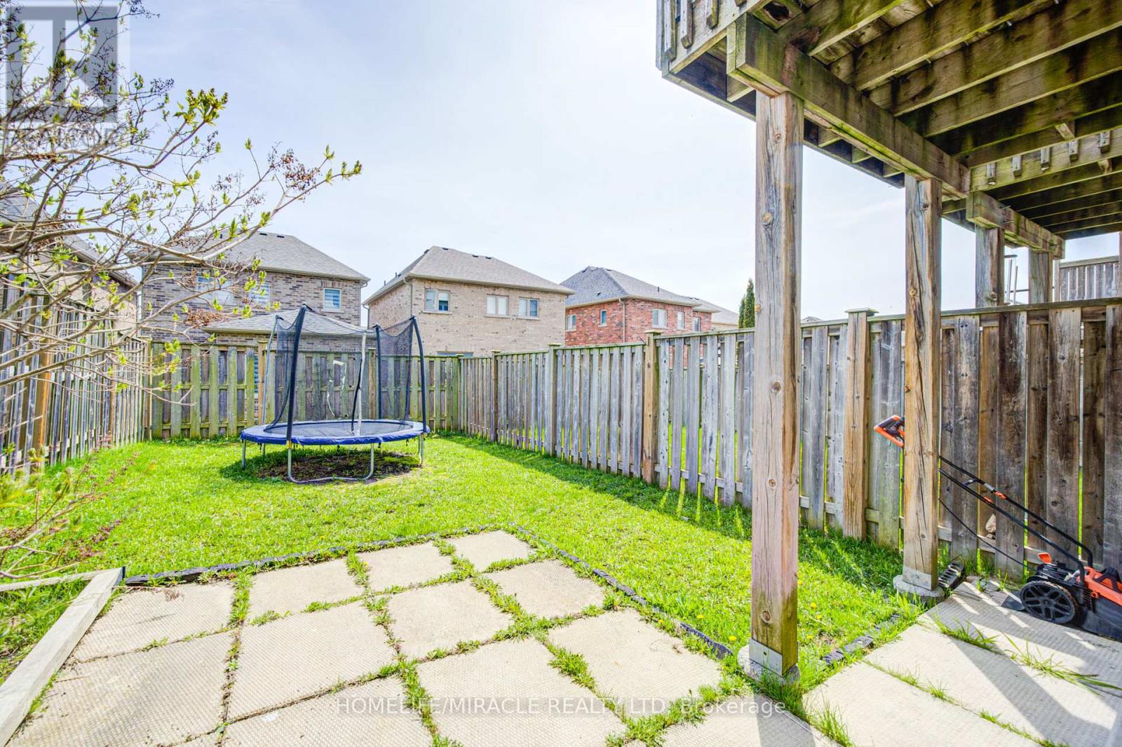 57 KERSEY CRESCENT - 48
