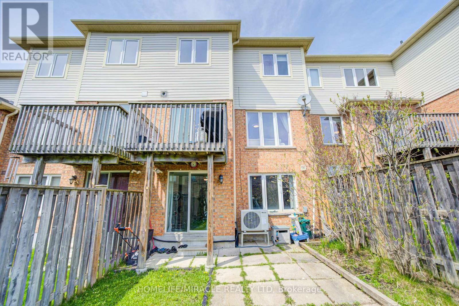 57 KERSEY CRESCENT - 50