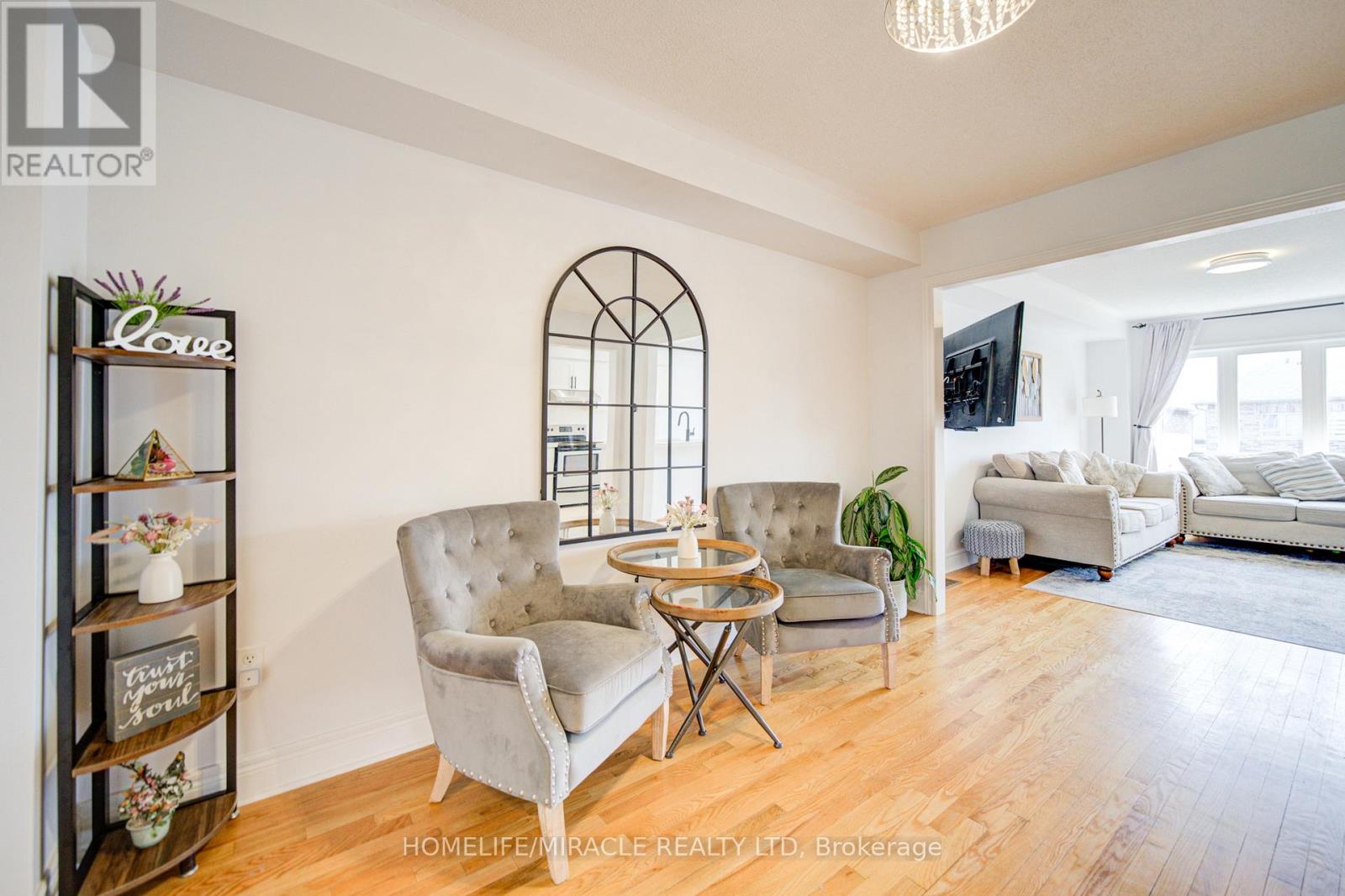 57 KERSEY CRESCENT - 8