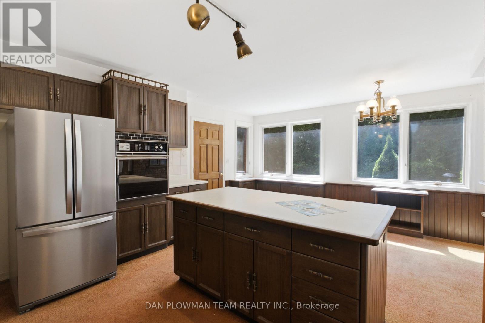 1054 CHELSEA COURT - 10