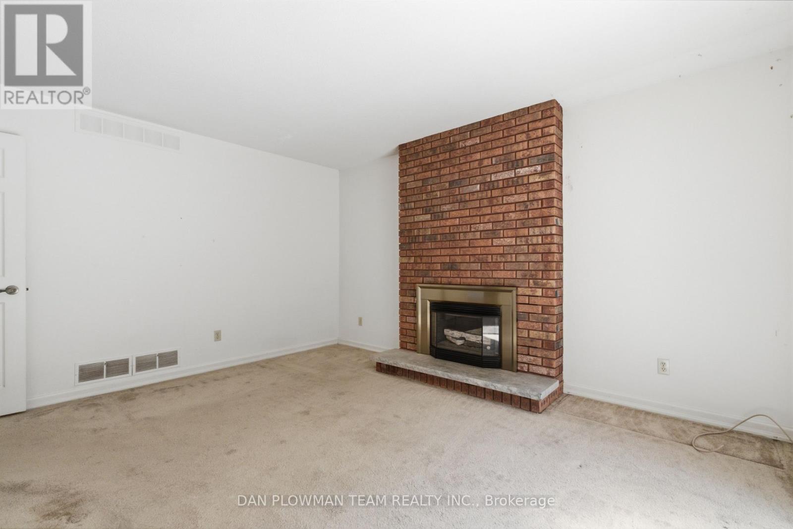 1054 CHELSEA COURT - 16