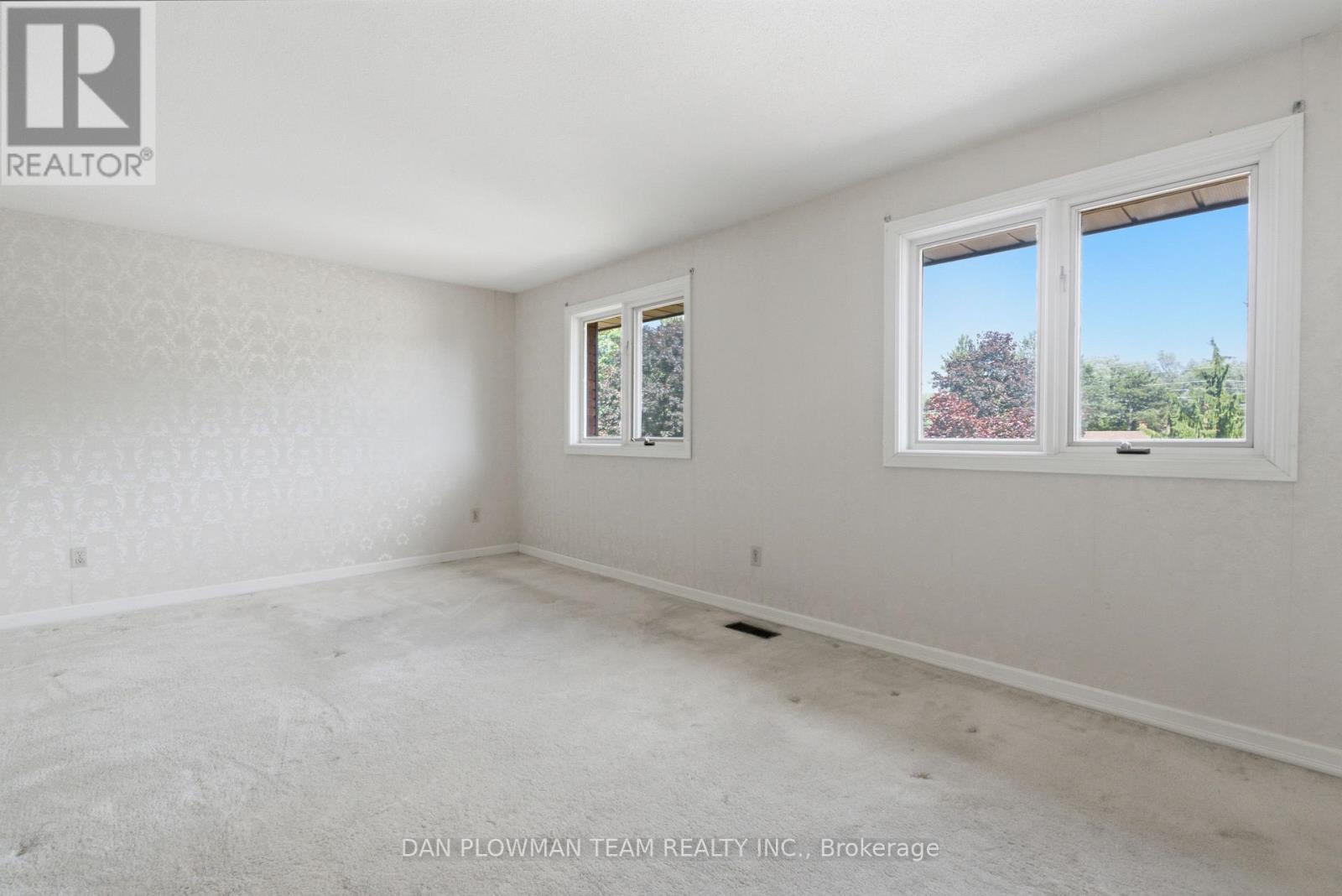 1054 CHELSEA COURT - 19