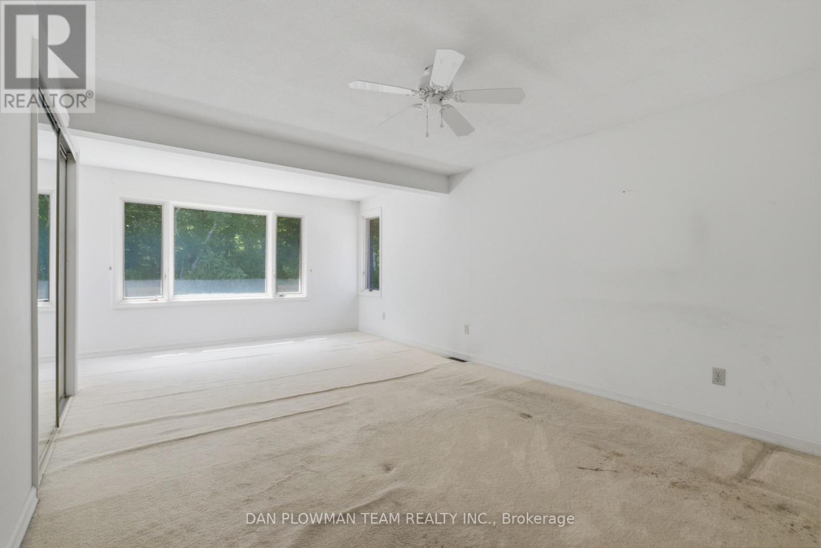 1054 CHELSEA COURT - 22