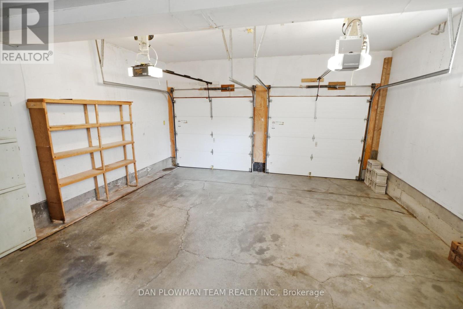 1054 CHELSEA COURT - 32