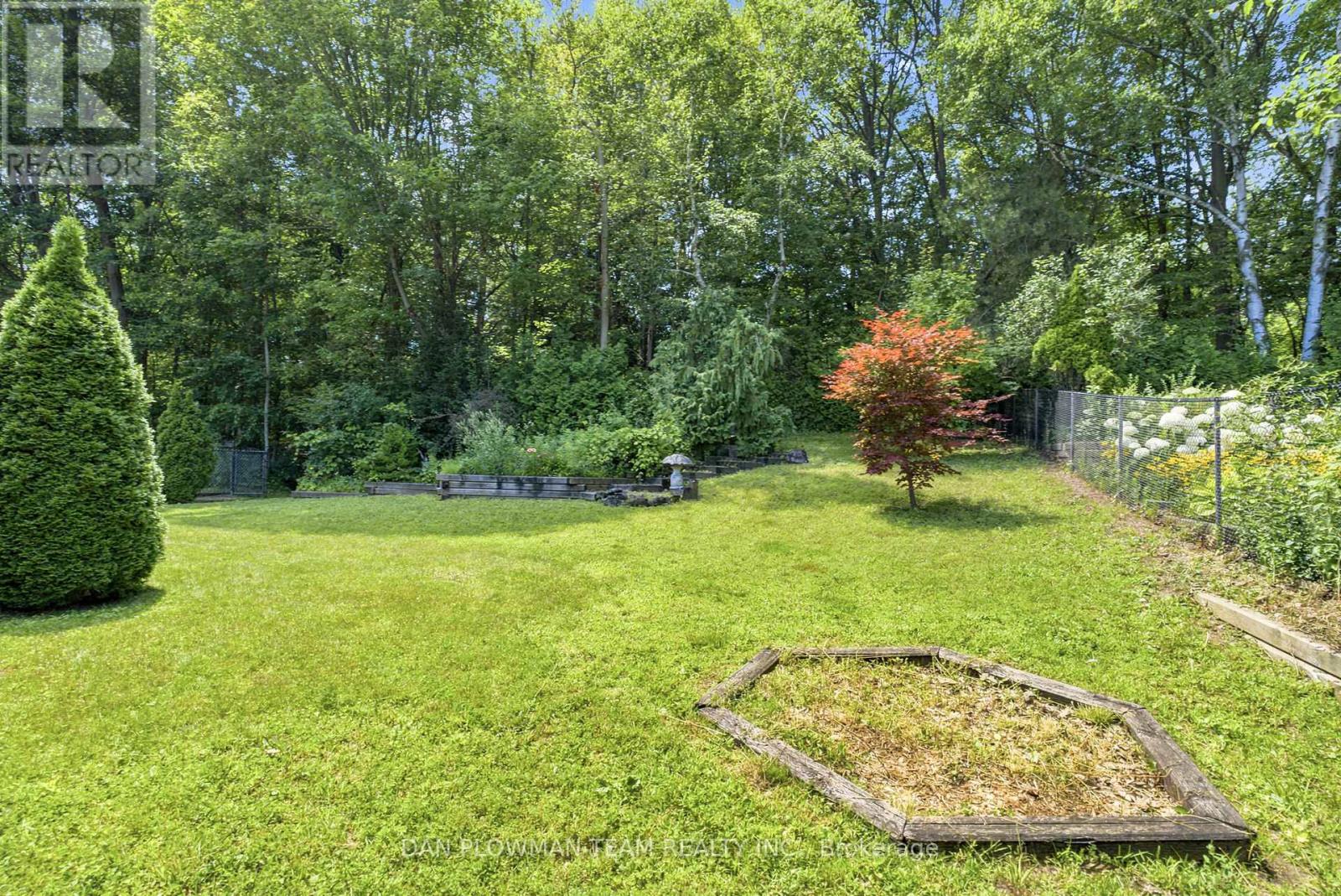 1054 CHELSEA COURT - 37
