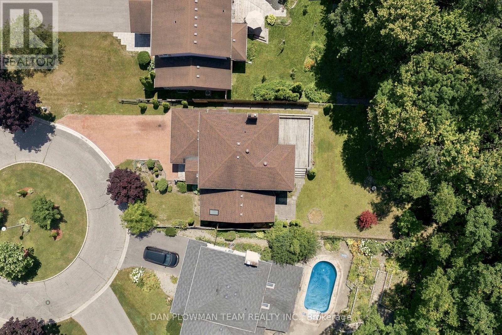 1054 CHELSEA COURT - 41