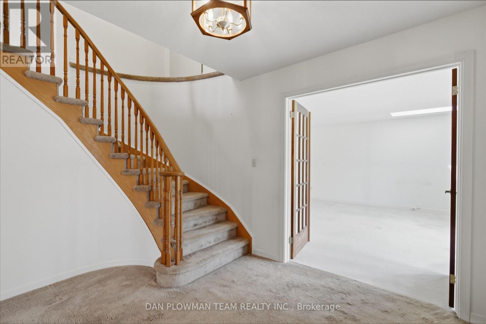 1054 CHELSEA COURT - 5