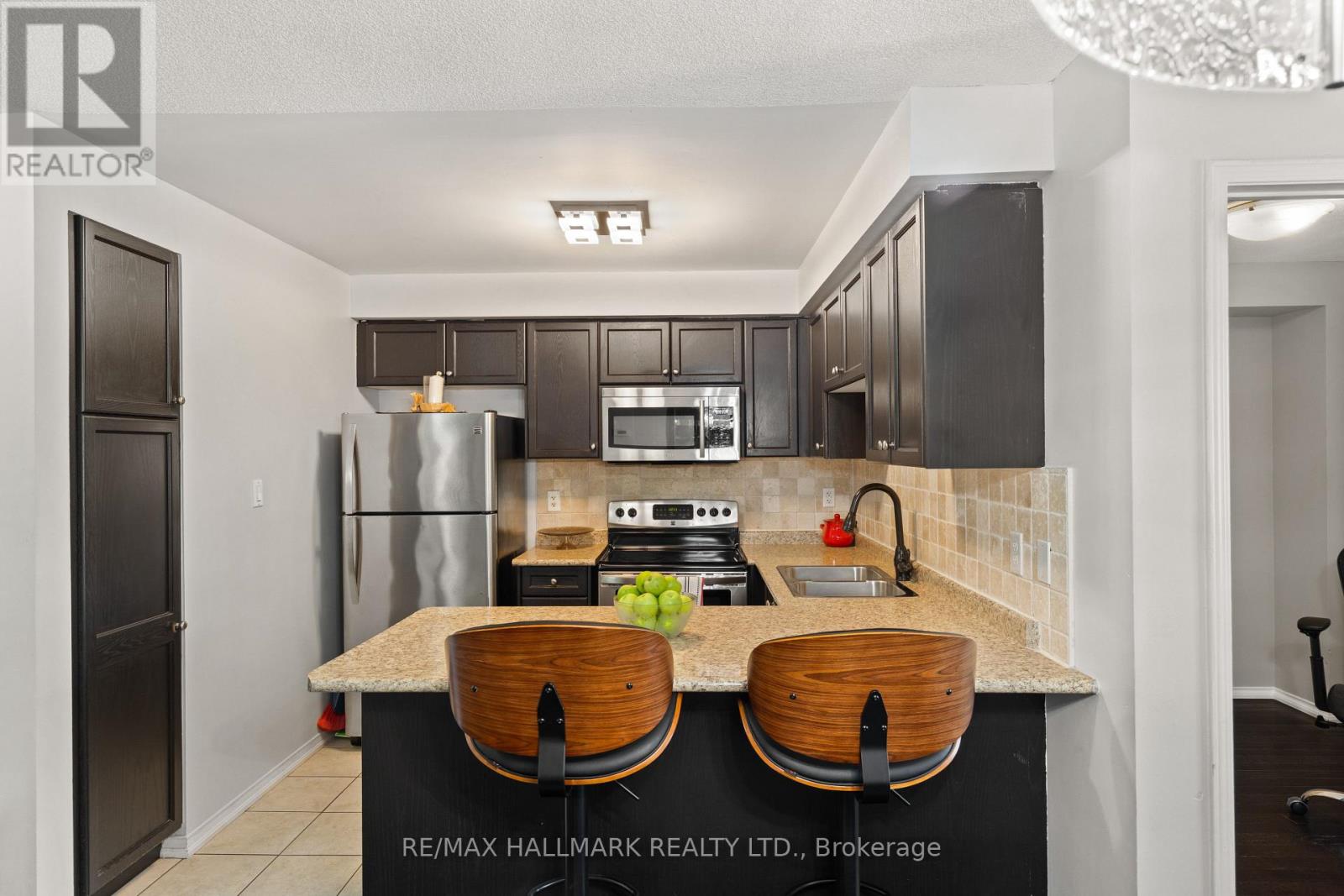 35 CHASTON ROAD - 12