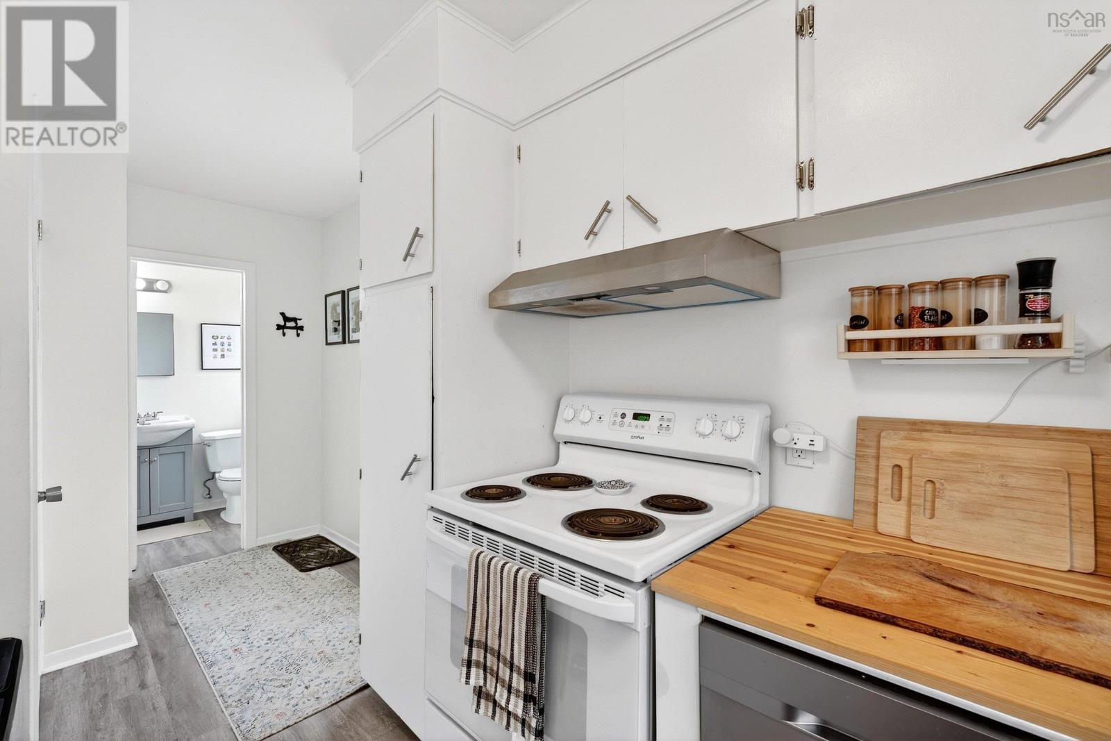 212 Roleika Drive - 12