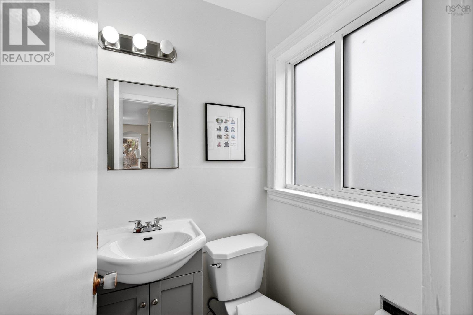 212 Roleika Drive - 17