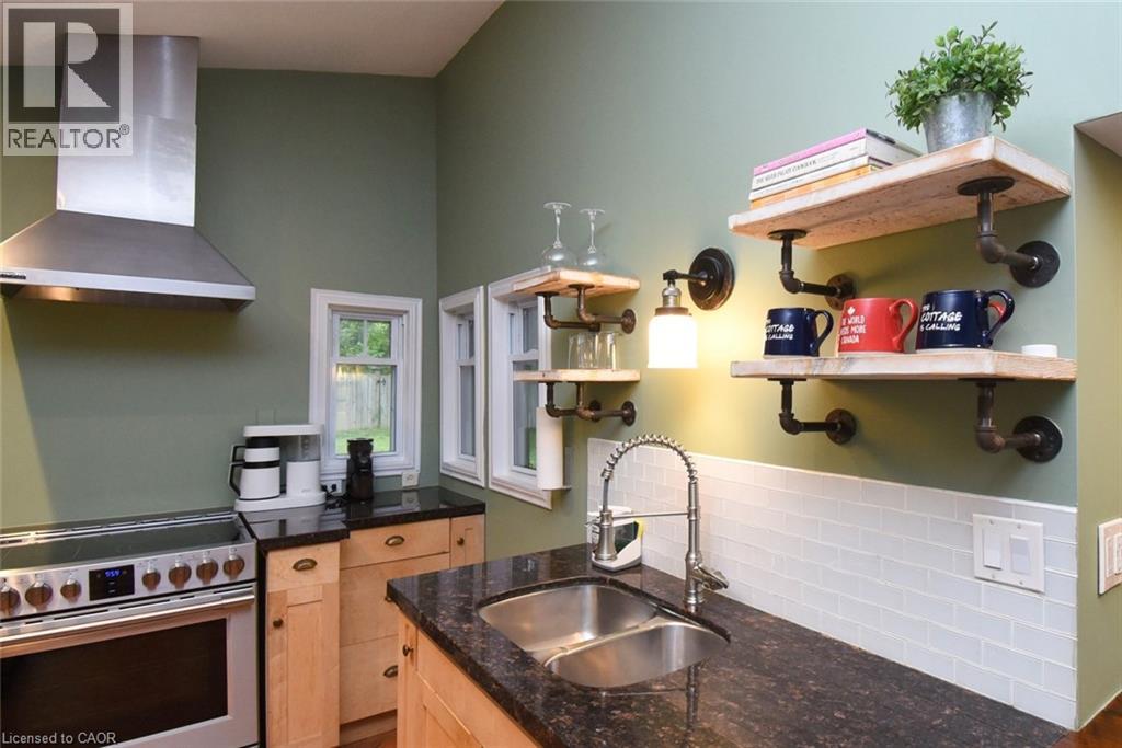 662 OLD DUNDAS Road - 28