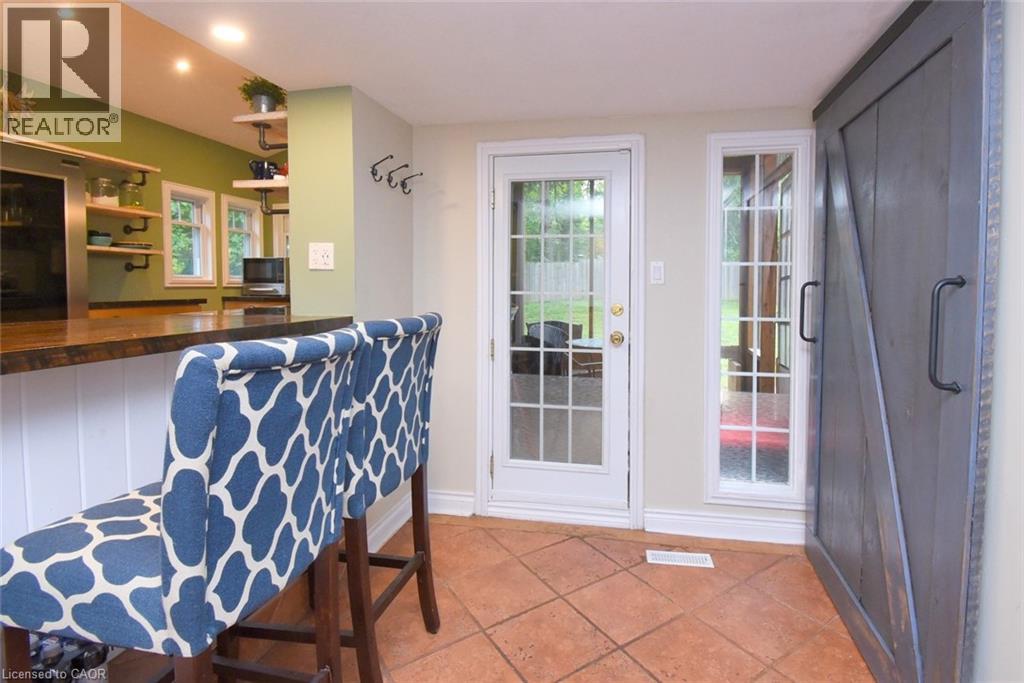 662 OLD DUNDAS Road - 30